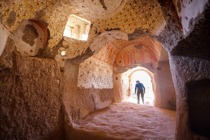 2 Day All Inclusive Cappadocia Tour from Istanbul with Optional Balloon Flight - Ortahisar weaving and the Urgup drop-off
