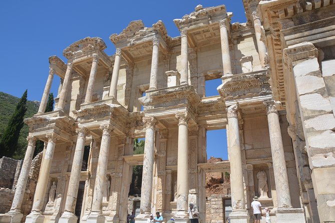 3-Hour Private Ephesus, Terrace Houses, Cruiser Only - Entering Ephesus the right way: Marble Street, theaters, and Agora stories