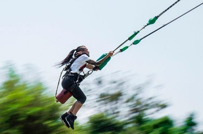 Adrenaline is at its peak with the human slingshot - Language and small details that improve the experience