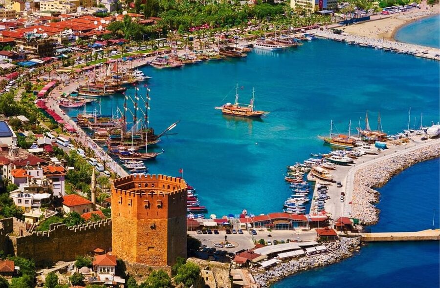 Alanya 4-Hour City Tour: Castle, Cave, & Sunset Panora - Cleopatra Beach photo break: the legend behind the sand