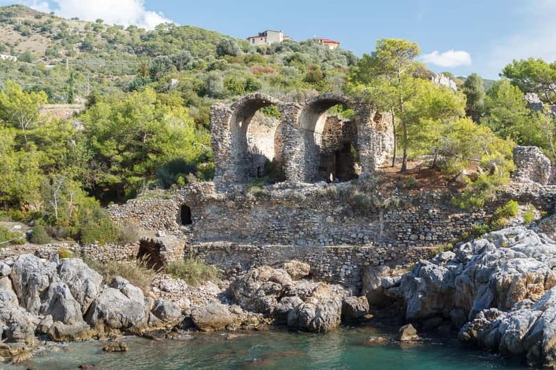 Alanya: Ancient & Coastal Ruins Tour – Syedra & Iotape - Lunch in the Gazipaşa area: grilled chicken, salad, and Pişi