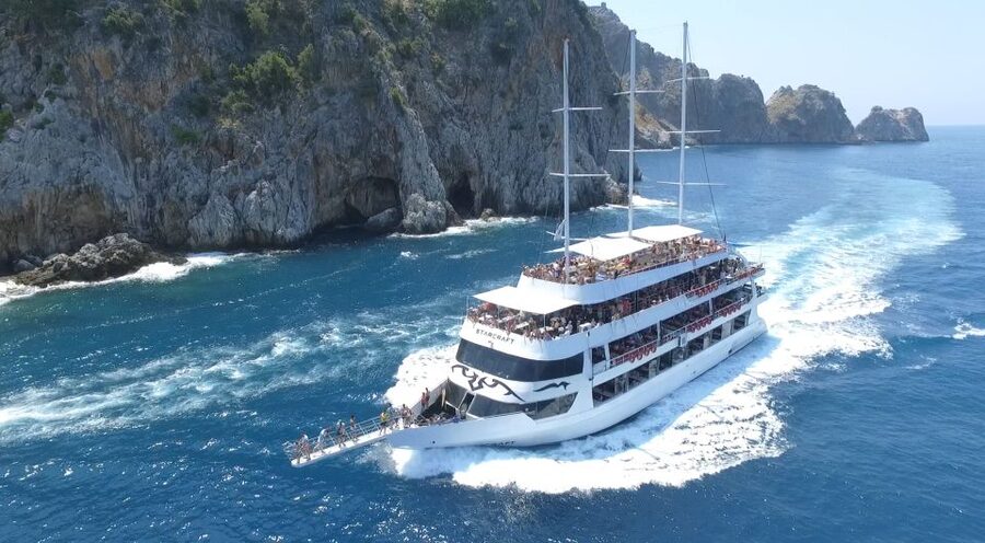 Alanya: Disco Boat Tour with Foam Party and Unlimited Drinks - Should you book the Alanya Disco Boat with Foam Party?