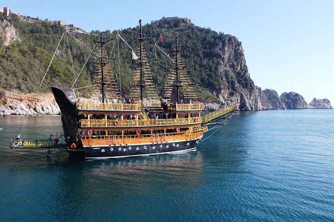 Alanya Grand Pirate Boat Tour with Lunch, Soft Drinks & Transfer - Alanya Kalesi: views, caves, and the swim choice