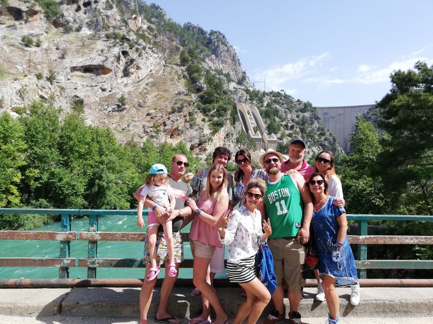 Alanya: Green Canyon Boat Trip With Lunch and Drinks - Lunch Near the Water: Traditional Food and a Short Walk