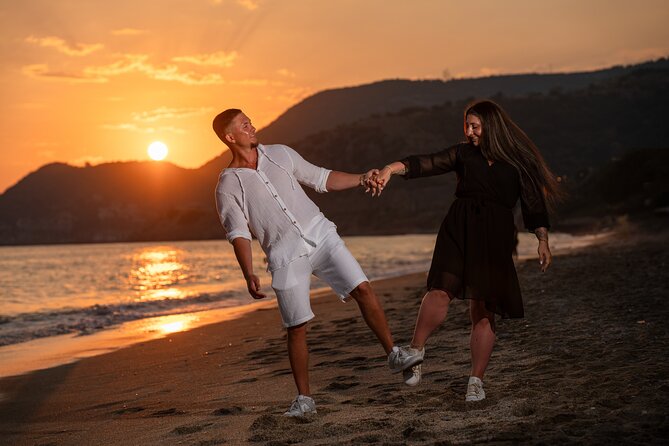 Alanya Holiday Photo Shoot – Families, Couples & Solo Travelers - Clothes Changes and Posing Help for Families, Couples, and Solo Travelers