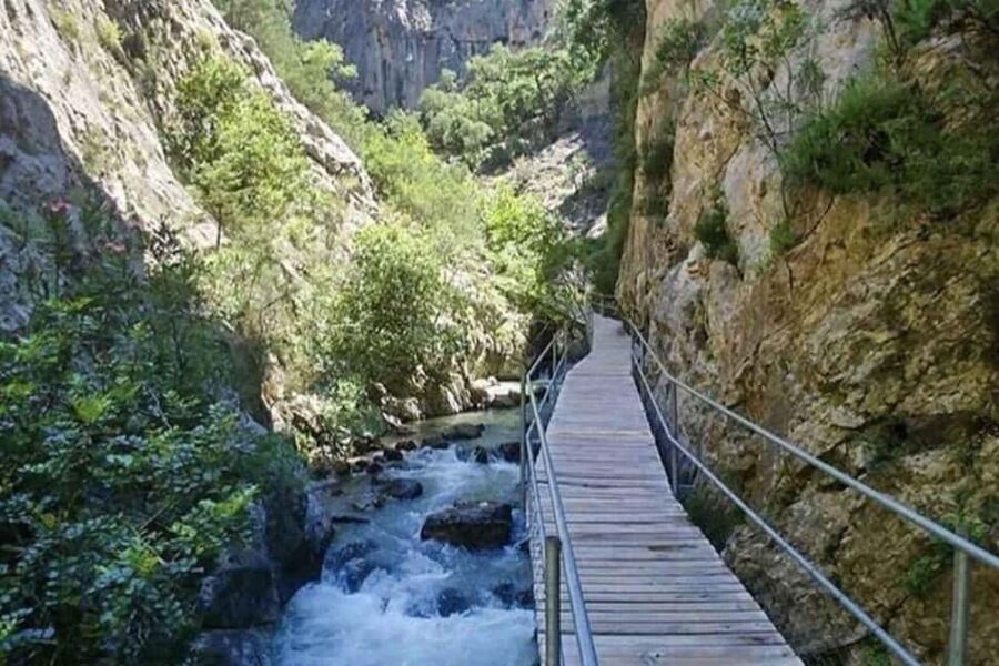 Alanya Jeep Safari: Waterfalls, Canyon & Dim River - Taurus Viewpoint Time: Photos, Wind, and a Quick Reset