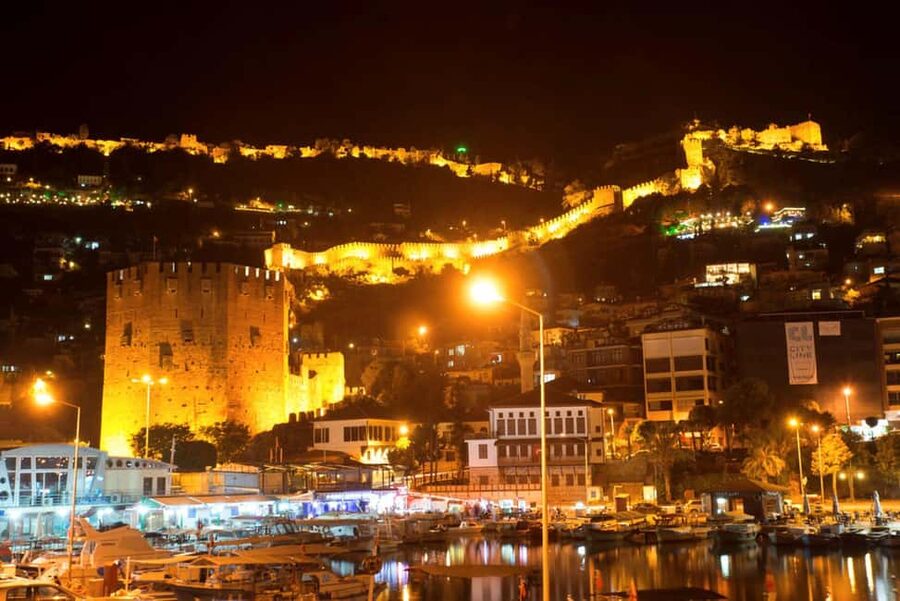 Alanya Night Tour: Castle, Cable Car & Cleopatra Beach - Alanya Panorama at night: where the lights make the city feel bigger