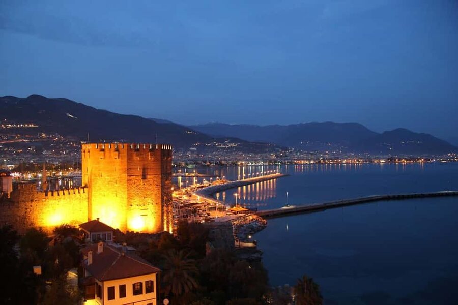 Alanya Night Tour: Castle, Cable Car & Cleopatra Beach - Meeting at Sherlock Restaurant, and how transfers actually work