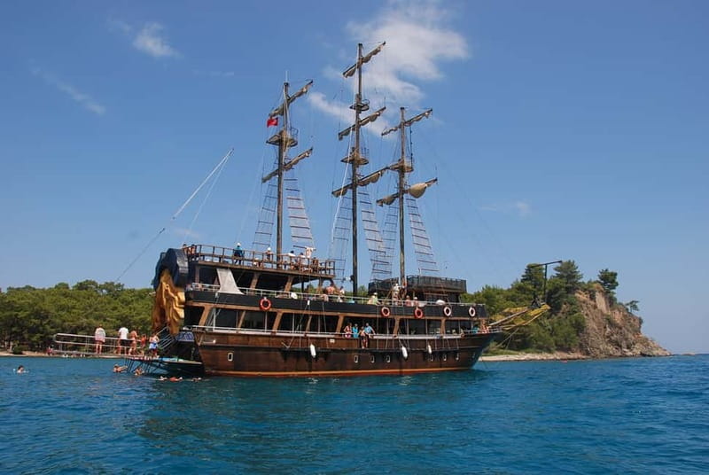 Alanya: Party Pirate Boat Trip w/Meal, Drinks, Pickup Option - The Pirate Ship Setup: Modern Comfort on a Party Boat