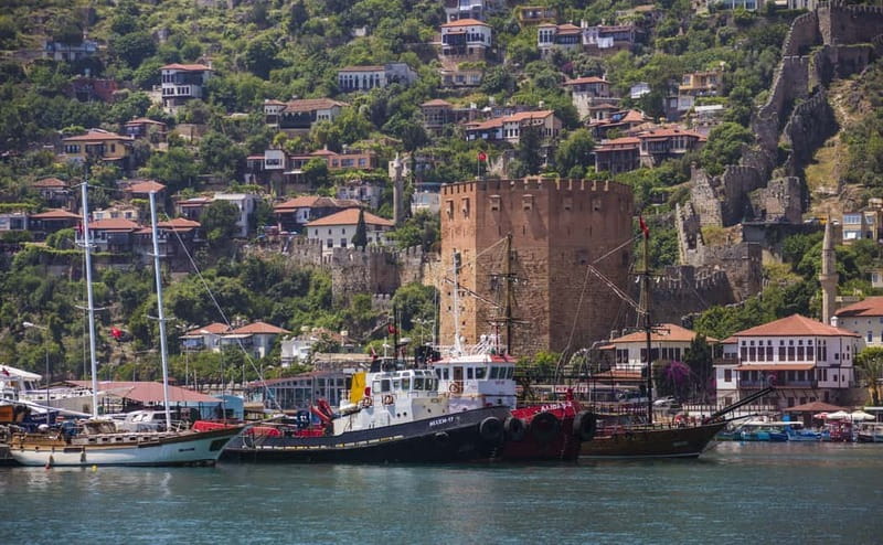 Alanya: Party Pirate Boat Trip w/Meal, Drinks, Pickup Option - The Longer Stop for Lunch, Photos, and Time in the Water