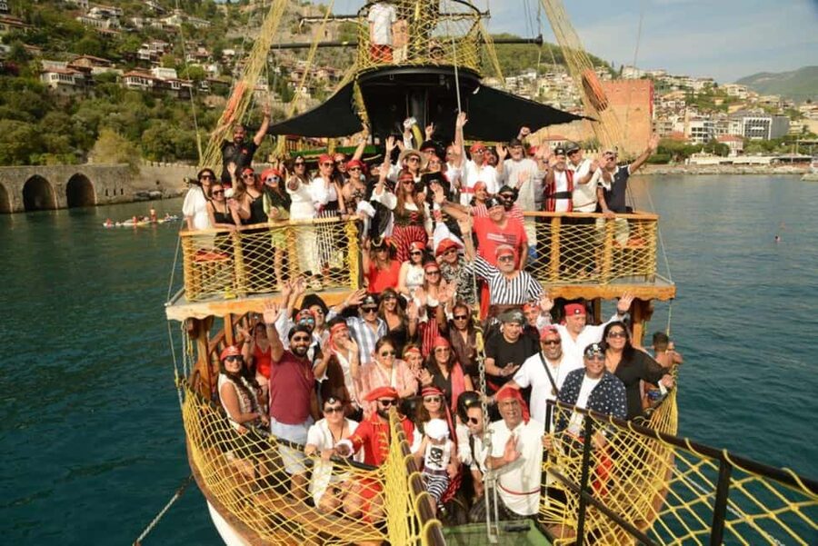 Alanya Pirate Boat: Lunch, Disco & Foam Party Included - Key things I’d plan around