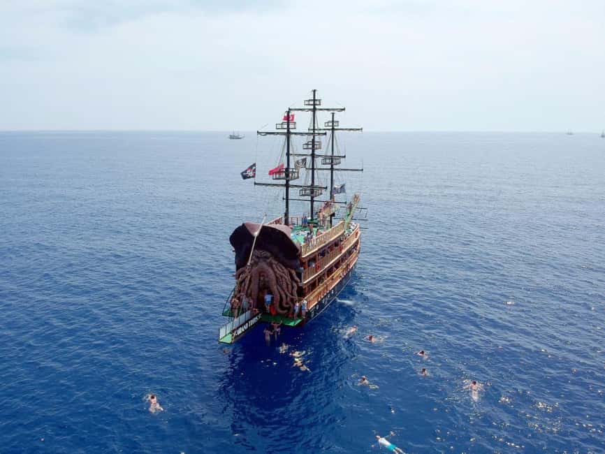 Alanya Pirate Boat: Lunch, Disco & Foam Party Included - Boarding at Alanya Harbor: Comfort, Toilets, and the Bar Reality