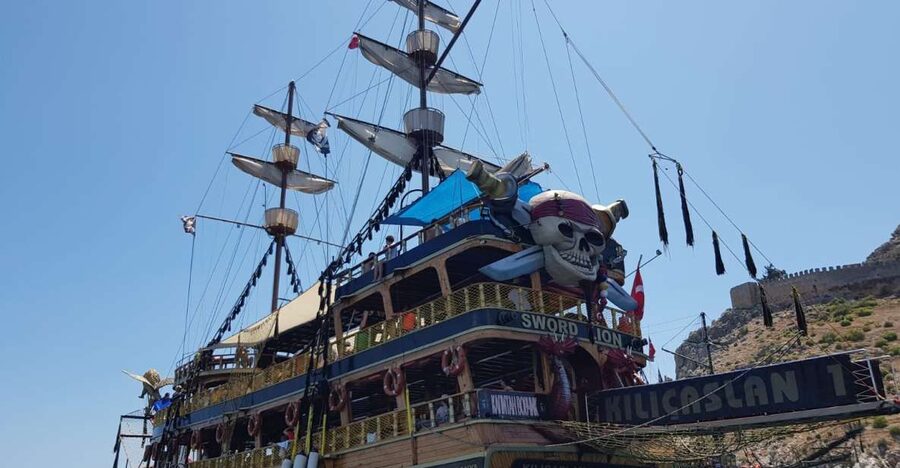 Alanya: Pirate Boat Tour w/ BBQ & Foam Party - BBQ Lunch, Soft Drinks, and What to Do About Food Prices