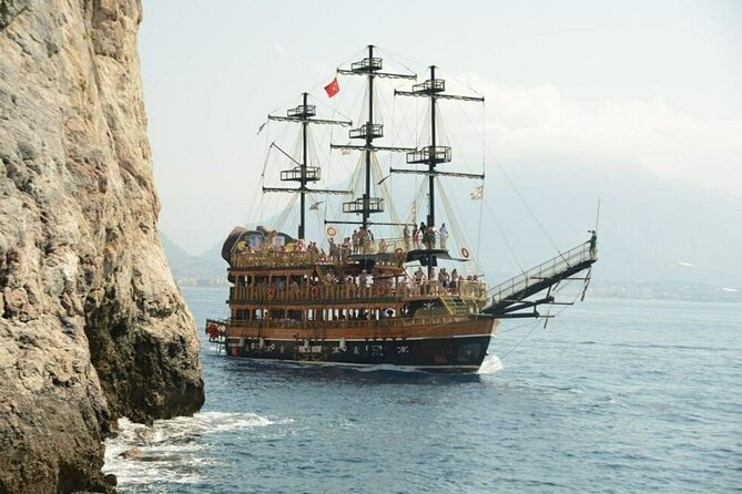 Alanya Pirate Boat Tour with Foam Party Soft Drinks & Transfer - Key things that make this Alanya pirate boat tour work
