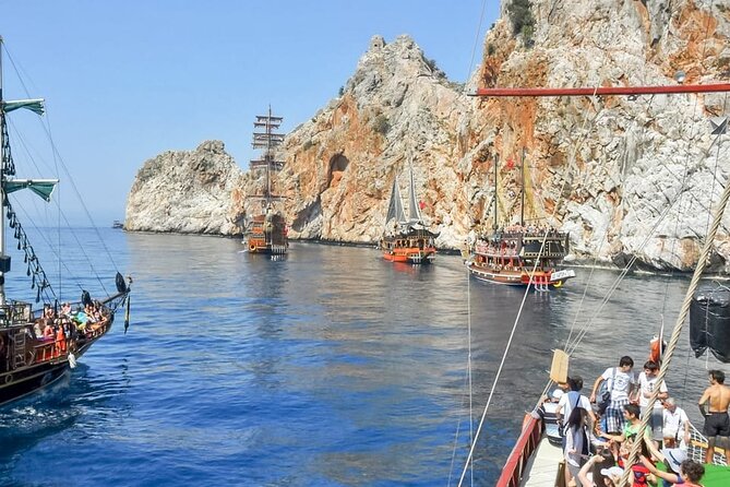 Alanya Pirate Boat Tour with Foam Party Soft Drinks & Transfer - The 1-Hour Foam Party: Pure Fun, Pack Like It Might Get Messy