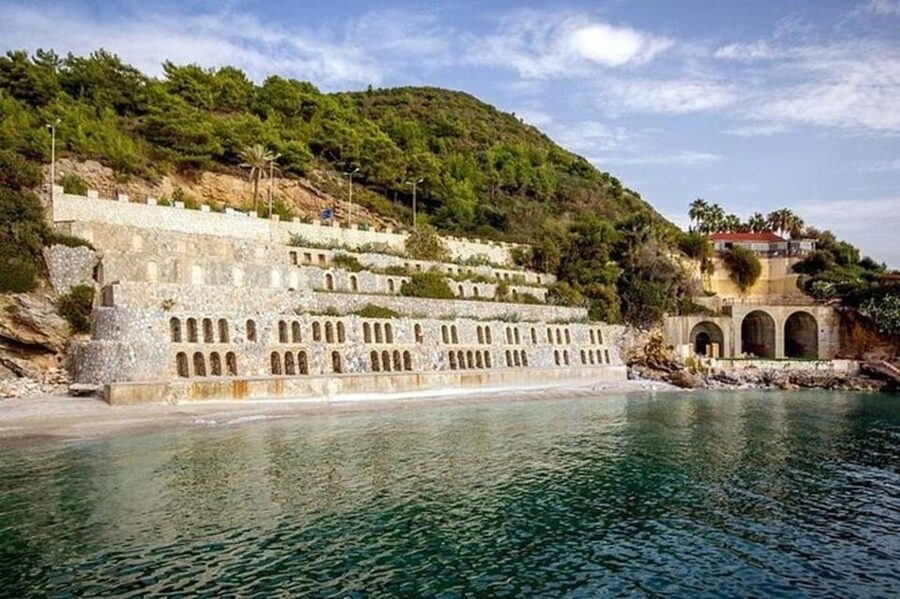 Alanya: Pirates Boat Trip with Lunch and Hotel Pickup - Ulas Beach and snorkeling: how to make the sea part last