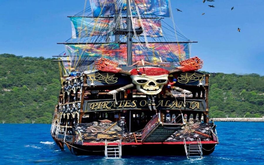 Alanya: Pirates of Alanya Boat Tour with Lunch and Drinks - Should You Book Pirates of Alanya for $29?