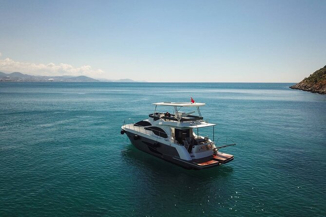 Alanya Private Yacht Tour with Lunch, Soft Beverage & Transfer - Stop 3 at Alanya Limanı: A short wrap-up back to the harbor and home