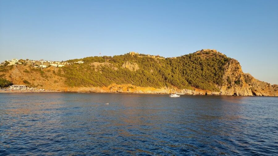 Alanya: Relax Boat Trip With Lunch & Swimming - Food and Drinks: What’s Included, What Costs Extra