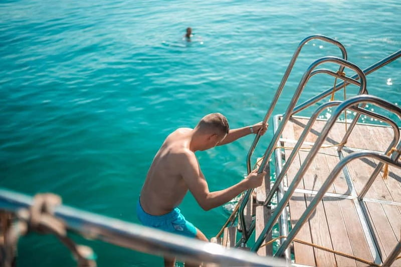 Alanya: Small-Group Boat Tour with Lunch and Soft Drinks - Music and the overall vibe: calm, not chaotic, with one important caveat