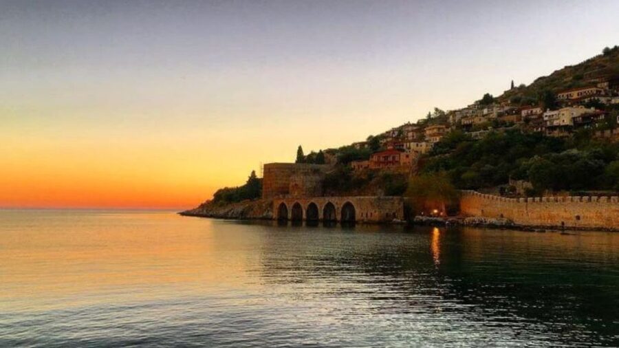 Alanya: Sunset Cruise with Dinner - Who should book this sunset cruise with dinner