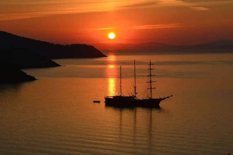 Alanya: Sunset Party Boat w/ Dinner & Unlimited Drinks - Key highlights to know before you go