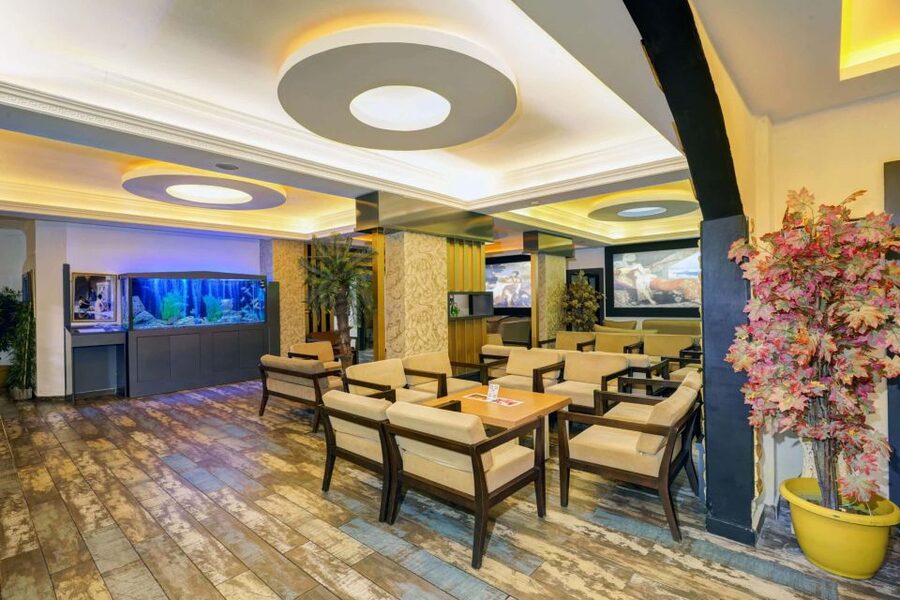 Alanya: Turkish Bath, Hamam, Sauna & Spa Wellness Center - Timing In Alanya: Your Tan, Your Comfort, and Your Crowd Level