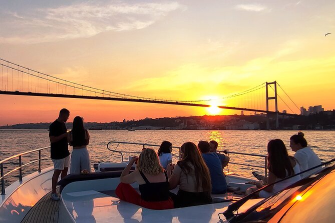 All in One Day Istanbul - Historical Tour of Istanbul with Bosphorus Cruise - Lunch, Fruit, Baklava, and Small Comfort Details That Add Up