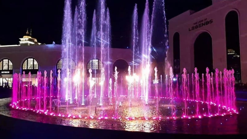 Antalya/Alanya/Side: The Land of Legends Nights Show - Price and value: paying for the transfer to a free show