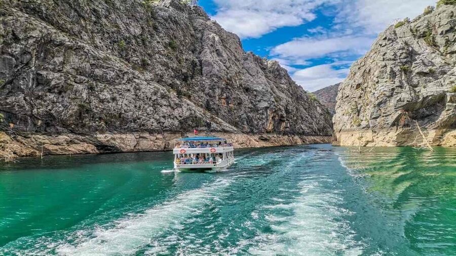 Antalya: Green Canyon Boat Trip with Lunch & Soft Drinks - Why Green Canyon feels calmer than the Turkish coast