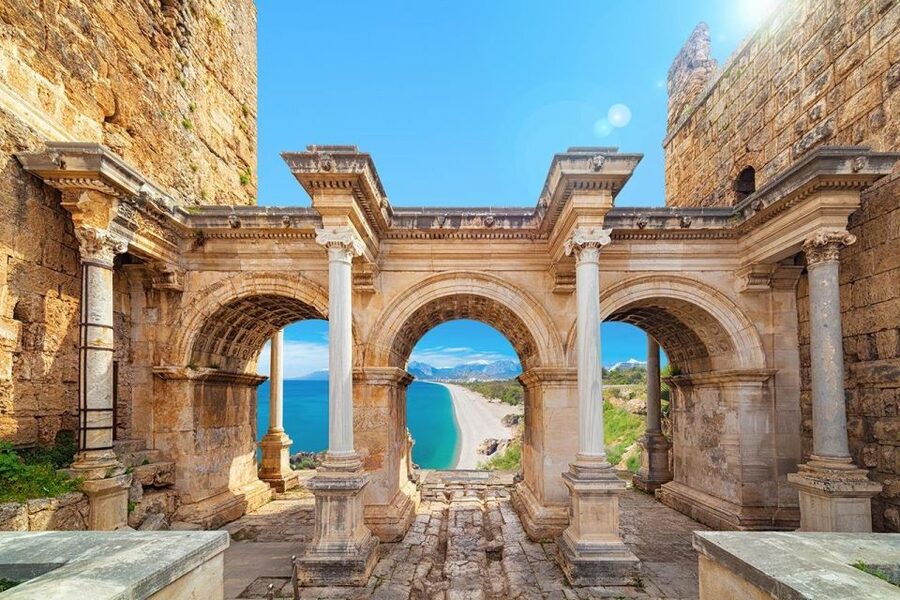 Antalya: Guided Old Town Tour with Boat Trip and Lunch - Why this Antalya combo tour makes sense