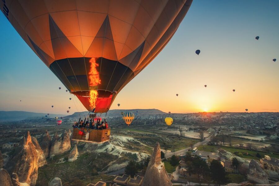 Antalya/Kemer: 2-Day Cappadocia, Cave Hotel, & Balloon Tour - Antalya to Cappadocia: The Long Bus Ride Reality Check
