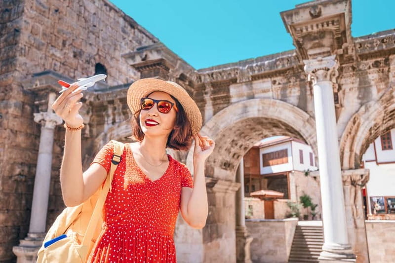 Antalya: Old Town Walking Tour with Turkish Tea and Baklava - Hıdırlık Tower, sea views from a Roman-era structure