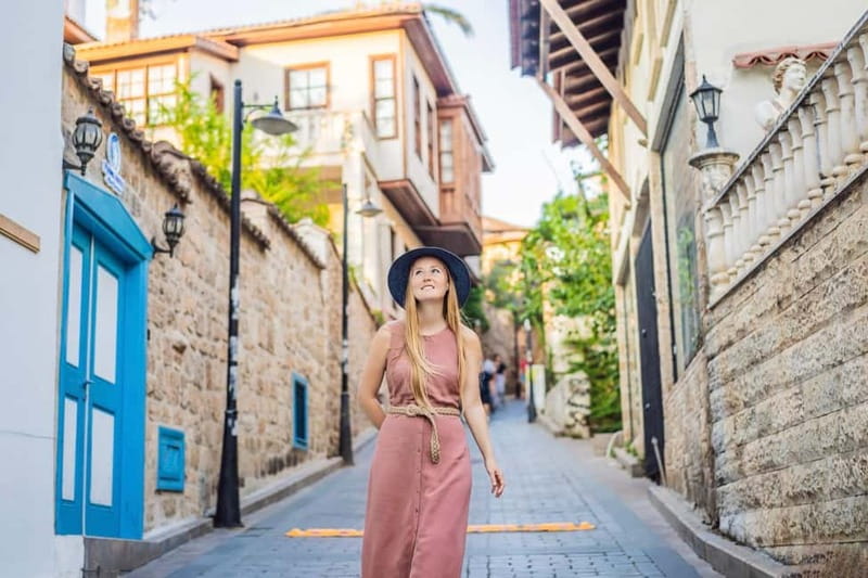 Antalya: Old Town Walking Tour with Turkish Tea and Baklava - Hadrian’s Gate (Üç Kapılar), Roman power in stone