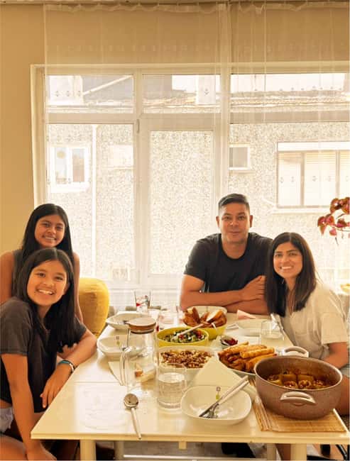 Authentic Turkish Cooking at a Local’s Home in Istanbul - Tea First, Then Real Kitchen Time