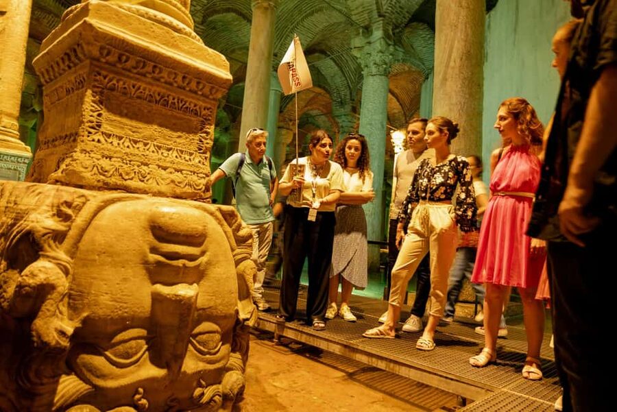 Basilica Cistern Guided Tour & Blue Mosque Audio Guide - 30-Minute Guided Tour: Byzantine Engineering and the Medusa Heads