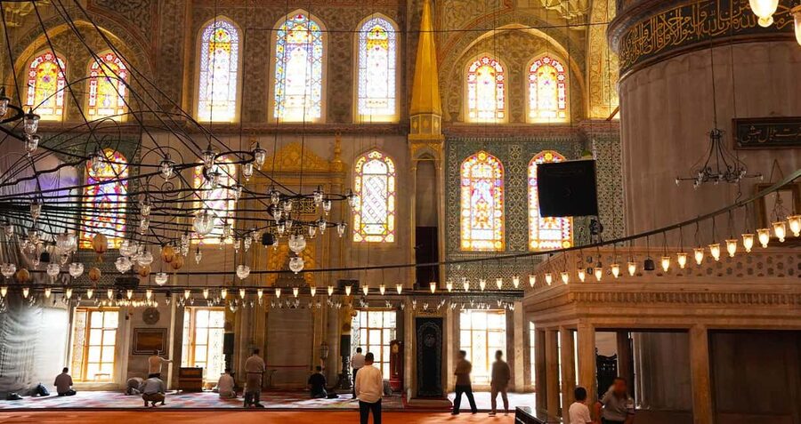 Basilica Cistern Guided Tour & Blue Mosque Audio Guide - Fast-Track Entry to the Underground Palace