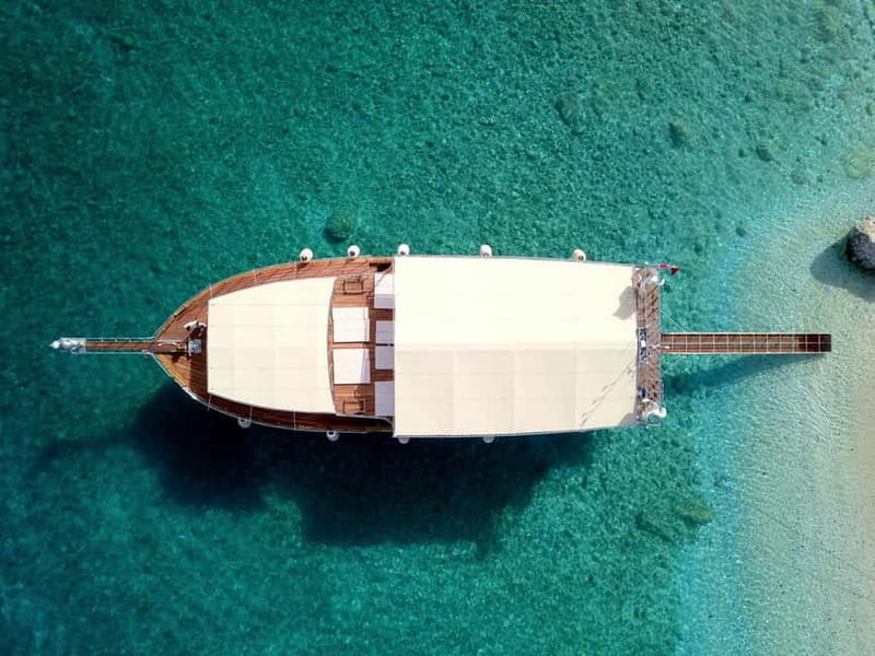 Belek/Antalya/Kemer: Suluada Sunset Boat Tour with Dinner - Sailing Straight Into Suluada’s Best Light