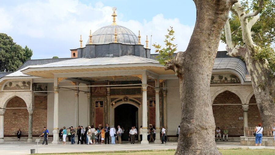 Best Of Istanbul 1, 2 or 3-Day Private City Guided Tour - Topkapi Palace: gardens, harem rooms, and what you can realistically see