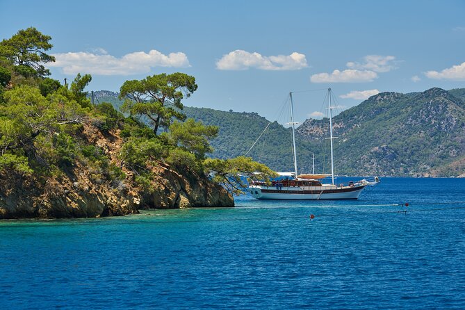 Blue Lagoon, Butterfly Valley and Oludeniz Islands Boat Trip - Oludeniz harbor start and that first short stop