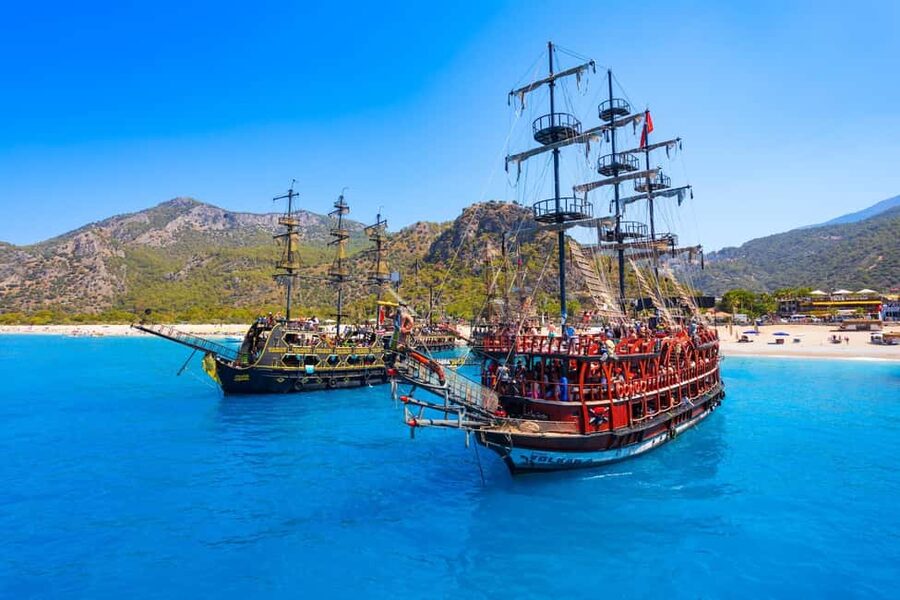 Bodrum: Family-Friendly Pirate Boat Day with Lunch & Drinks - Entertaining Crew and Music: The Mood on Board