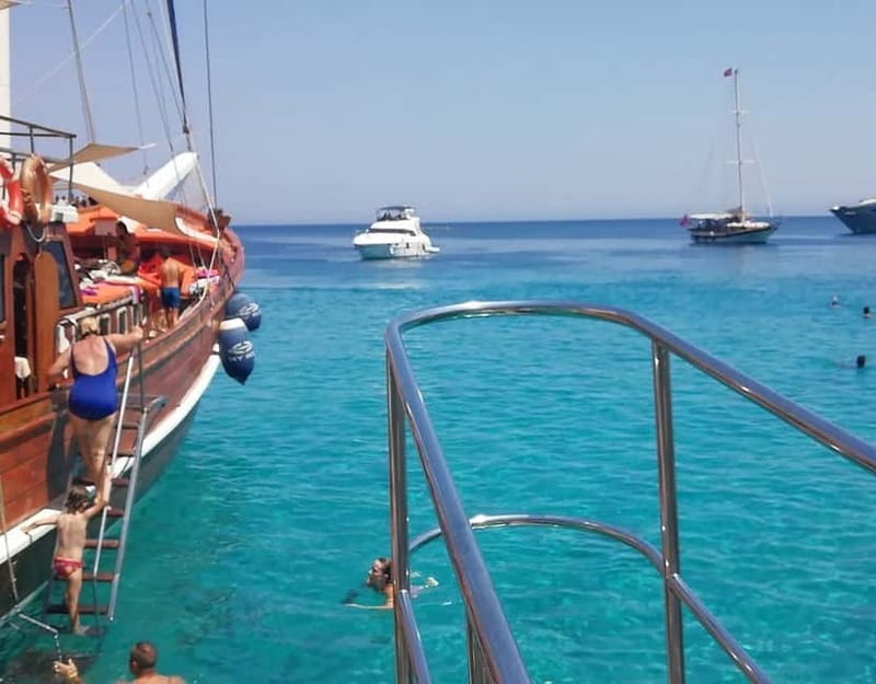 Bodrum: Karaada Boat Cruise with Lunch - Lunch onboard: what you get, and how to handle drinks