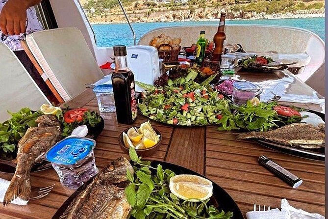 Bodrum Private Motor-Yacht Tour With Lunch For 6 Hours - Red Bay: clean water, visible bottom, and a depth that rewards swimmers
