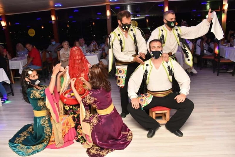 Bosphorus Dinner Cruise & Turkish Night with Live Shows - Kabataş to your table, on the ORIENT BOSPHORUS ship