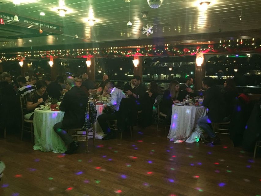 Bosphorus Dinner Cruise with Live Performances Experience - Comfort Tips That Improve Your Night