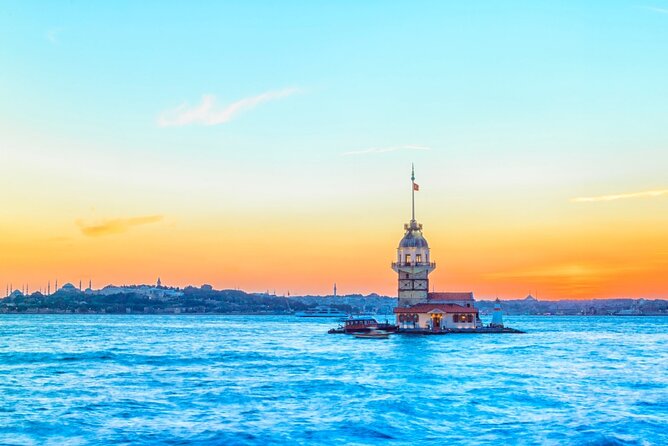 Bosphorus Evening Cruise: Dinner, Live Shows & Private Table - Service Style: Private Table, English Support, and a Host Who Keeps Things Moving