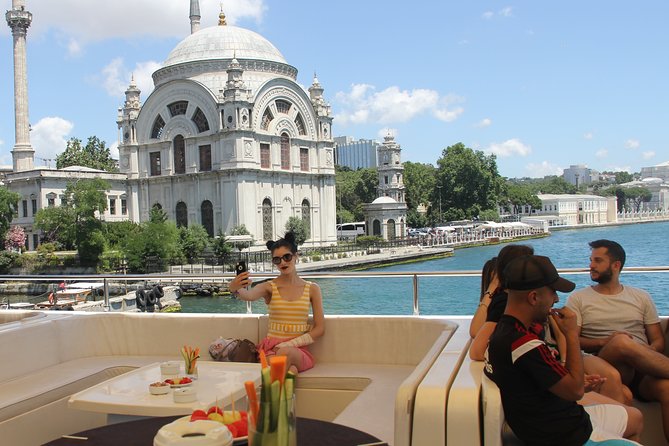 Bosphorus Luxury Lunch Cruise & Black Sea Swimming Experience - Pickup, timing, and the return to your hotel reality