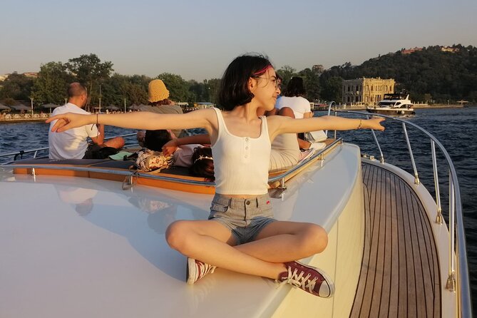 Bosphorus Sunset Cruise on Luxury Yacht with Transfers - Dolmabahçe Palace and Çırağan Palace: Europe-Style Power on the Water