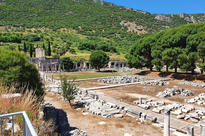 Budget-Friendly Ephesus Tour from Izmir - Selcuk Break: A Midday Reset and Quick Shopping Options