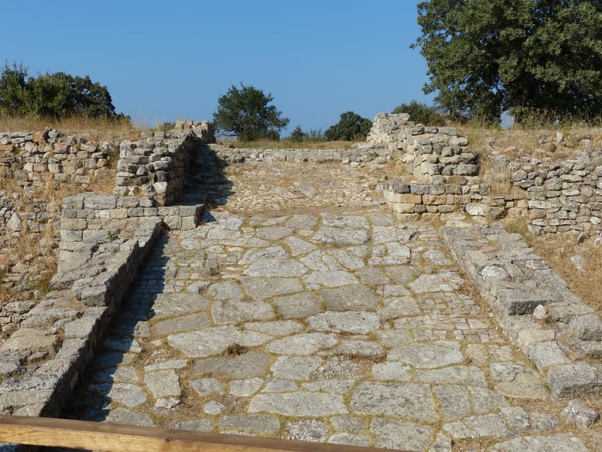 Canakkale: Full-Day Ancient Troy and Museum of Troy Tour - Excavations that kept producing finds for 150+ years